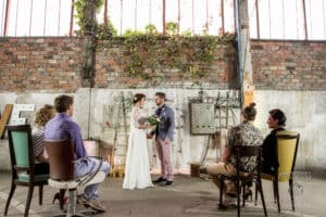 garage-moderne-bordeaux-industriel-wedding-planner-mcreationevents-vintage-florale-mariage-shooting13