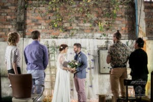 garage-moderne-bordeaux-industriel-wedding-planner-mcreationevents-vintage-florale-mariage-shooting14