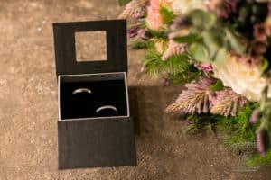 garage-moderne-bordeaux-industriel-wedding-planner-mcreationevents-vintage-florale-mariage-shooting6